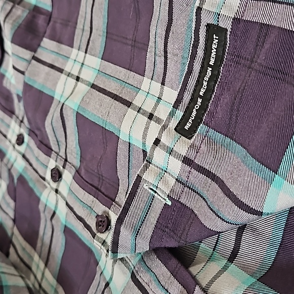 Oakley plaid button-up - Picture 7 of 7